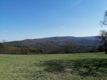 Z Vlčnova na Velkou Javořinu a zpět